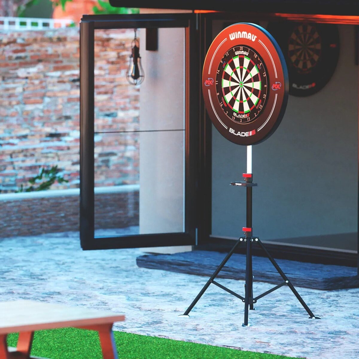 Winmau Xtreme Dartboard Stand 2